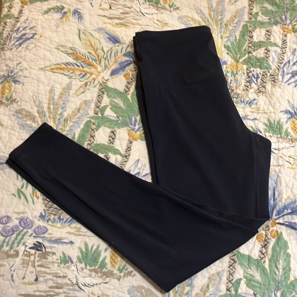 prana size medium navy blue yoga pants/legging - Picture 1 of 3